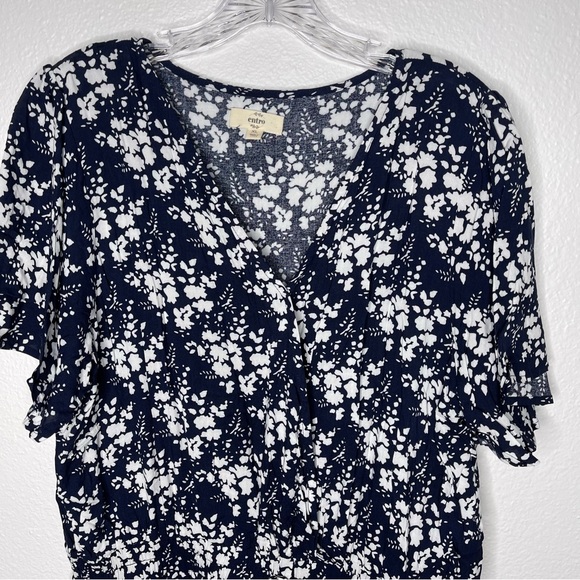 Entro Navy Floral Ruffle Shorts Romper Size XL - Picture 3 of 5